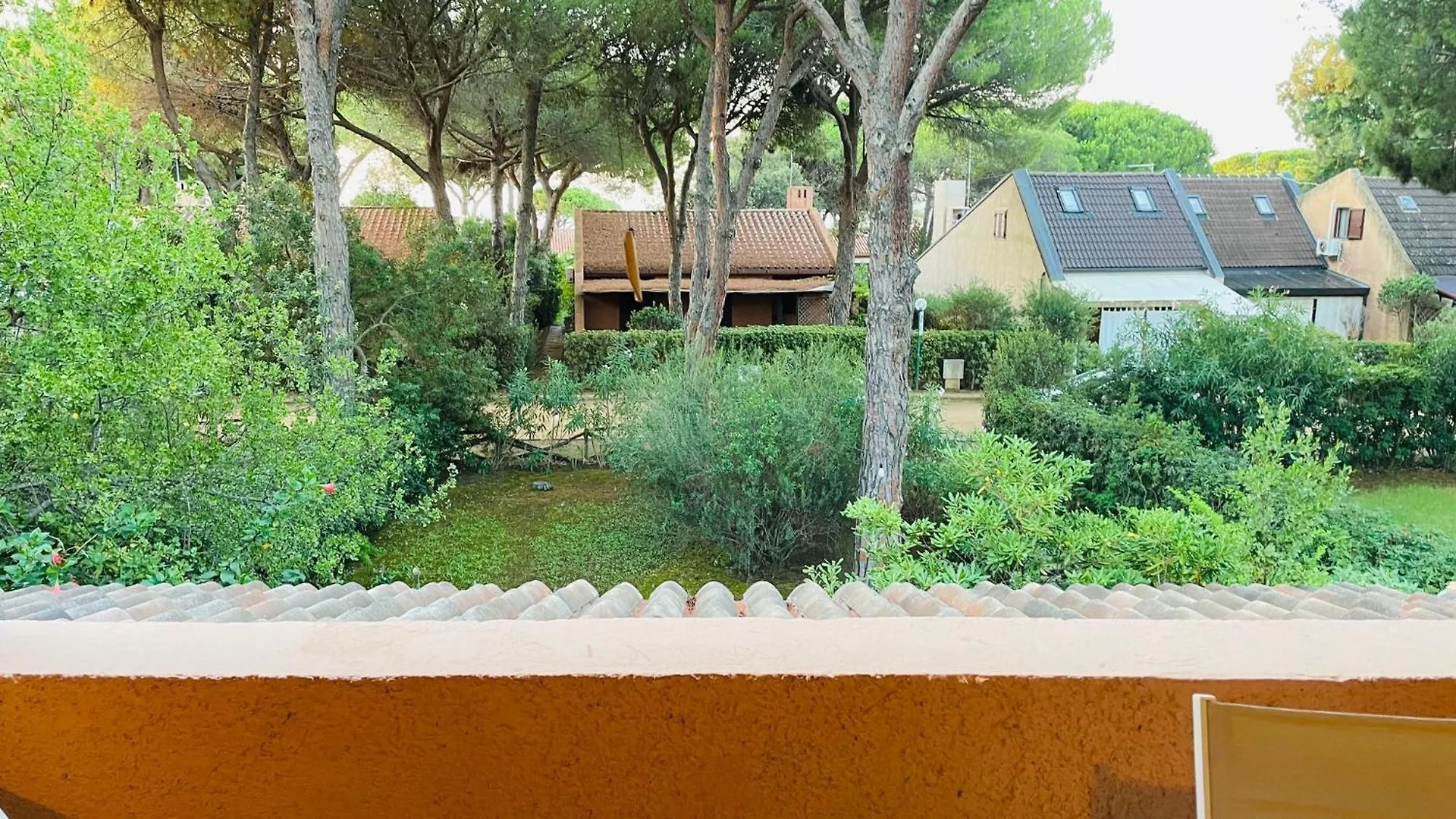 Cozy Seaside Home In A Family Residence With Amenities Fort Village Italy